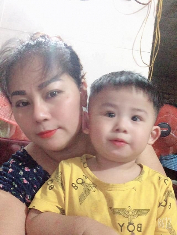 Chủ tịch hội chăn chuối trong Về nhà đi con: 41 tuổi, 3 lần đò và nuôi 2 con nhỏ của 2 người chồng khác nhau