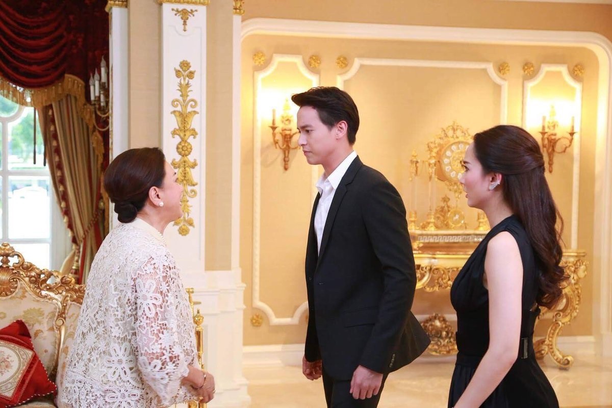 Biết chồng với bồ hẹn nhau trong nhà nghỉ, vợ gào khóc định đánh ghen, ngờ đâu mẹ chồng thủng thẳng nói một câu