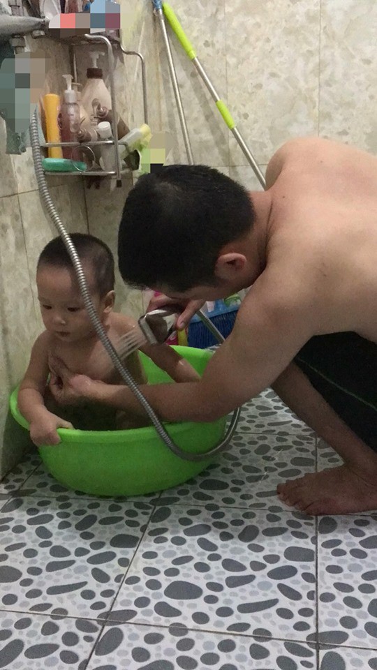 Cãi nhau rồi lên mạng than muốn ly hôn, mẹ hai con bị chị em dè bỉu khi nhìn thấy mâm cơm anh chồng nấu