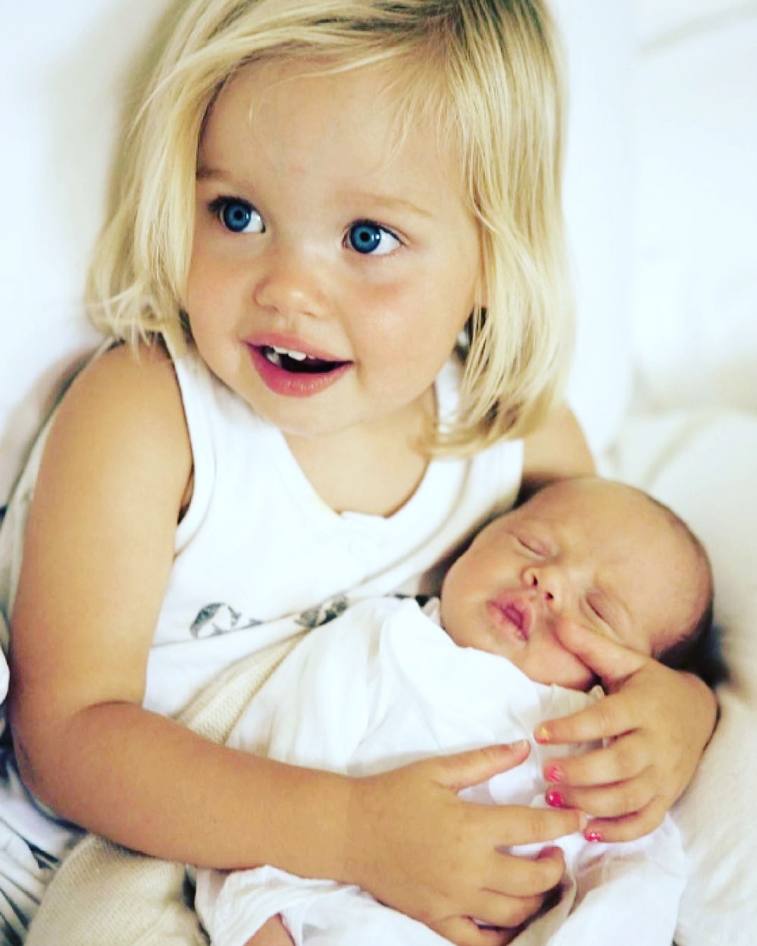 Hành trình lột xác gây choáng của con gái lớn nhà Brangelina: Từ công chúa Hollywood thành tomboy phá cách