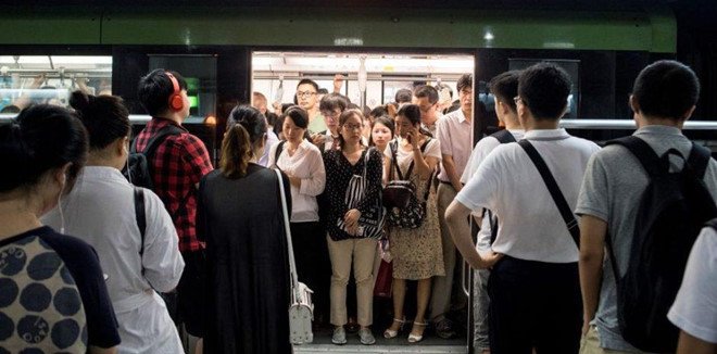 Văn hóa làm việc ‘996’ vắt kiệt sức lực người trẻ Trung Quốc