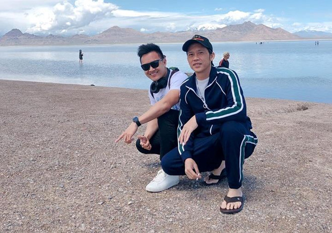 Con trai đăng ảnh du lịch với nghệ sĩ Hoài Linh ở Mỹ