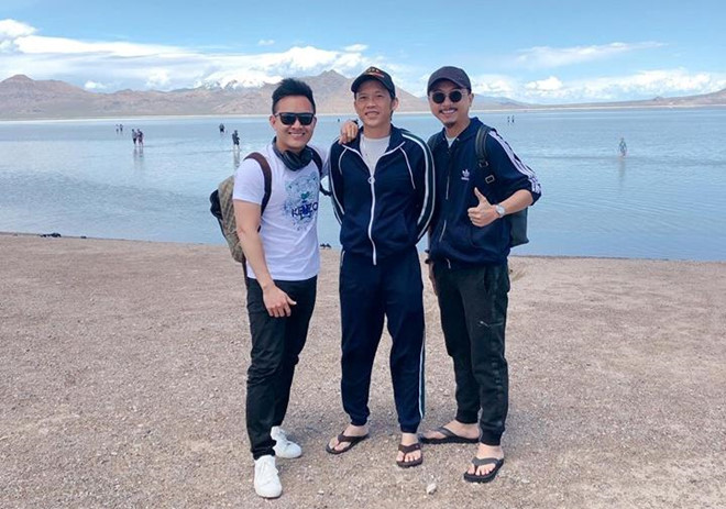 Con trai đăng ảnh du lịch với nghệ sĩ Hoài Linh ở Mỹ