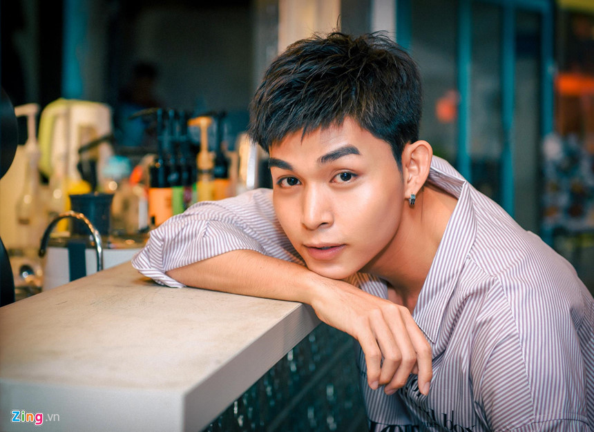 Jun Phạm: Làm lố là bản chất của anh Trấn Thành