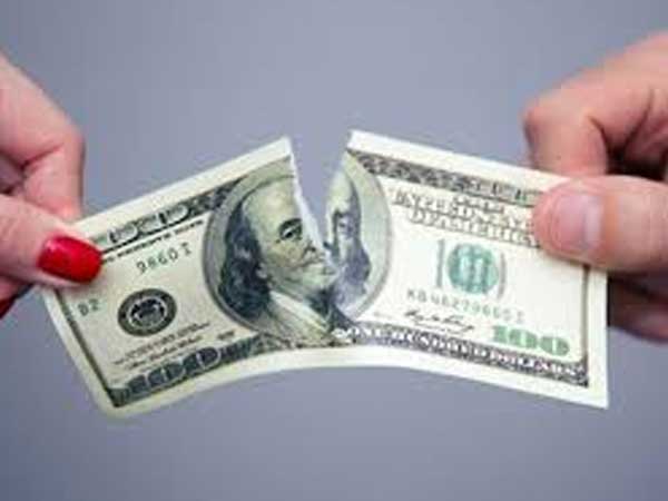 Dứt tình trai trẻ, tôi phẫn nộ vì bị đòi 26 triệu tình phí