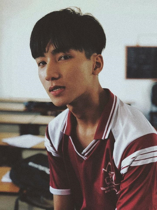 10X bối rối khi xuất hiện trên mạng vì gương mặt giống Sơn Tùng M-TP