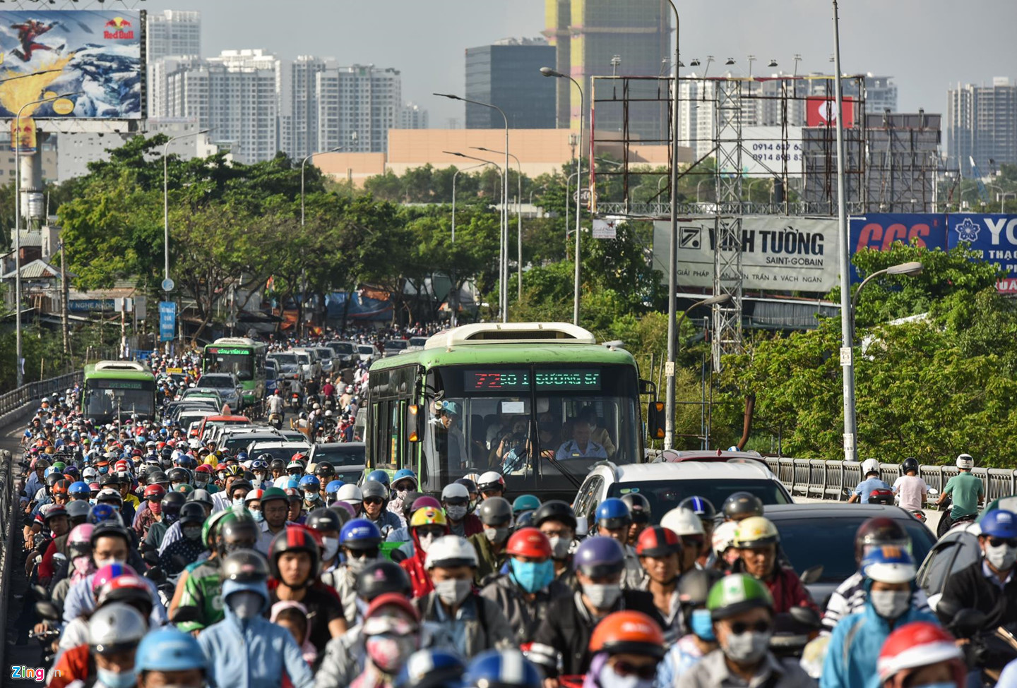 Hai trục đường khốn khổ vì kẹt xe ở quận 7, TP.HCM