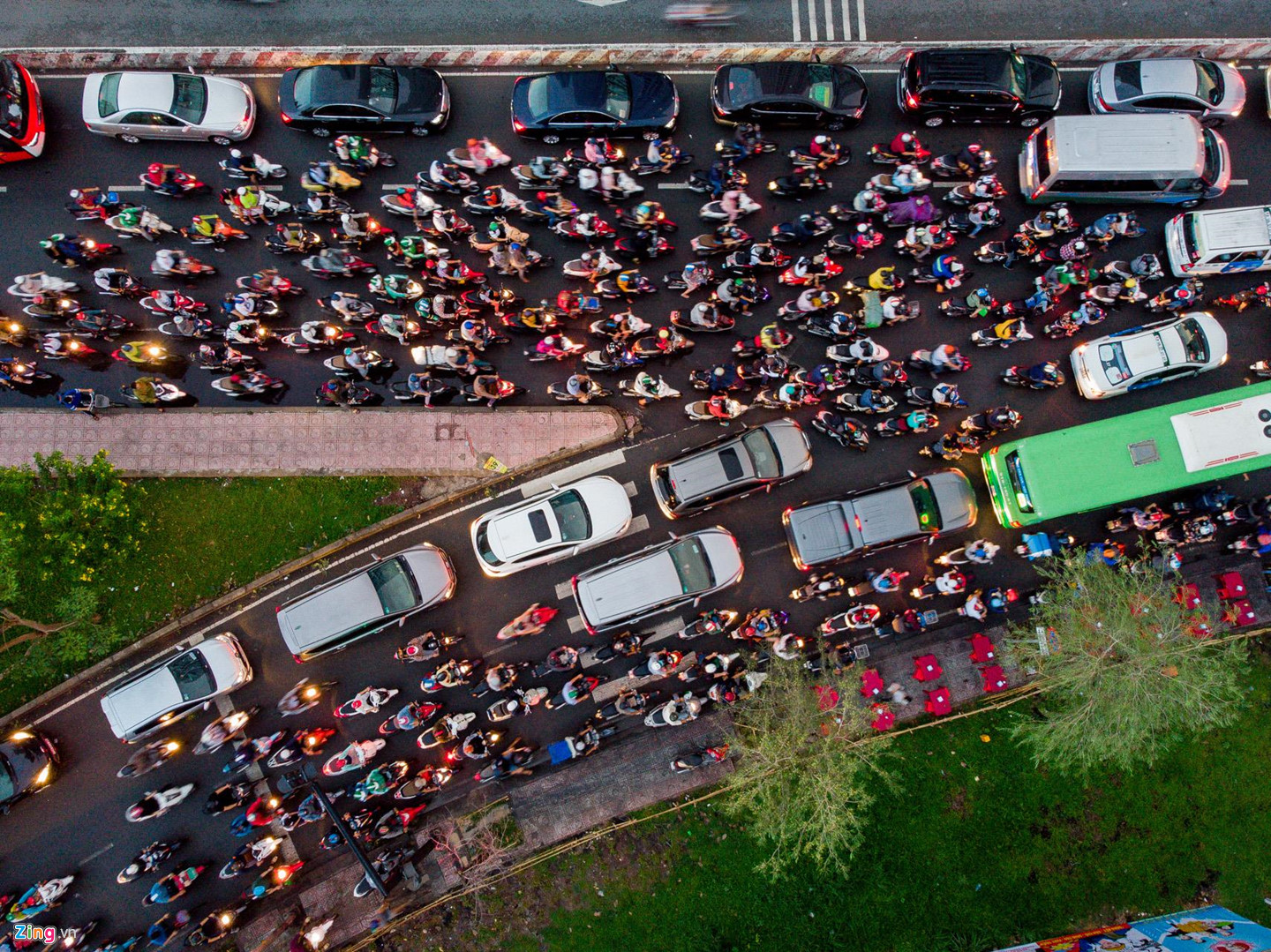 Hai trục đường khốn khổ vì kẹt xe ở quận 7, TP.HCM