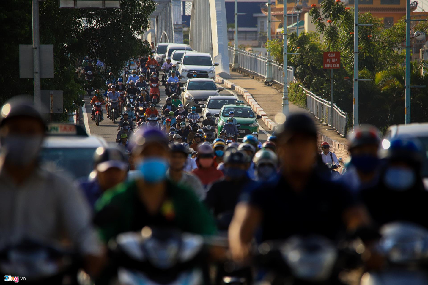 Hai trục đường khốn khổ vì kẹt xe ở quận 7, TP.HCM