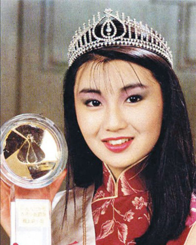 Mỹ nhân khuynh đảo Hong Kong phải sống cô độc, túng thiếu, mua đồ giảm giá vỉa hè?