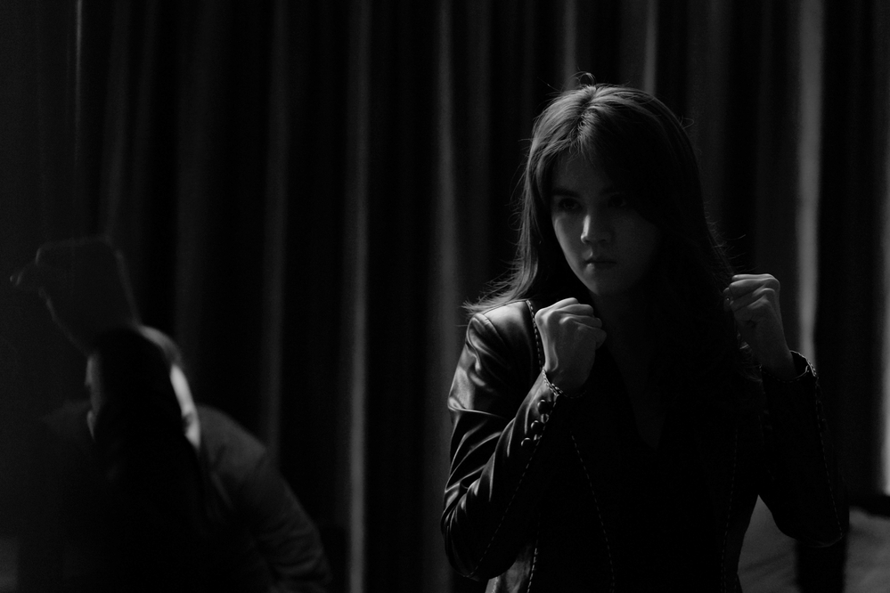 Hậu ồn ào Cannes, Ngọc Trinh tung teaser phim mới bị tát sấp mặt