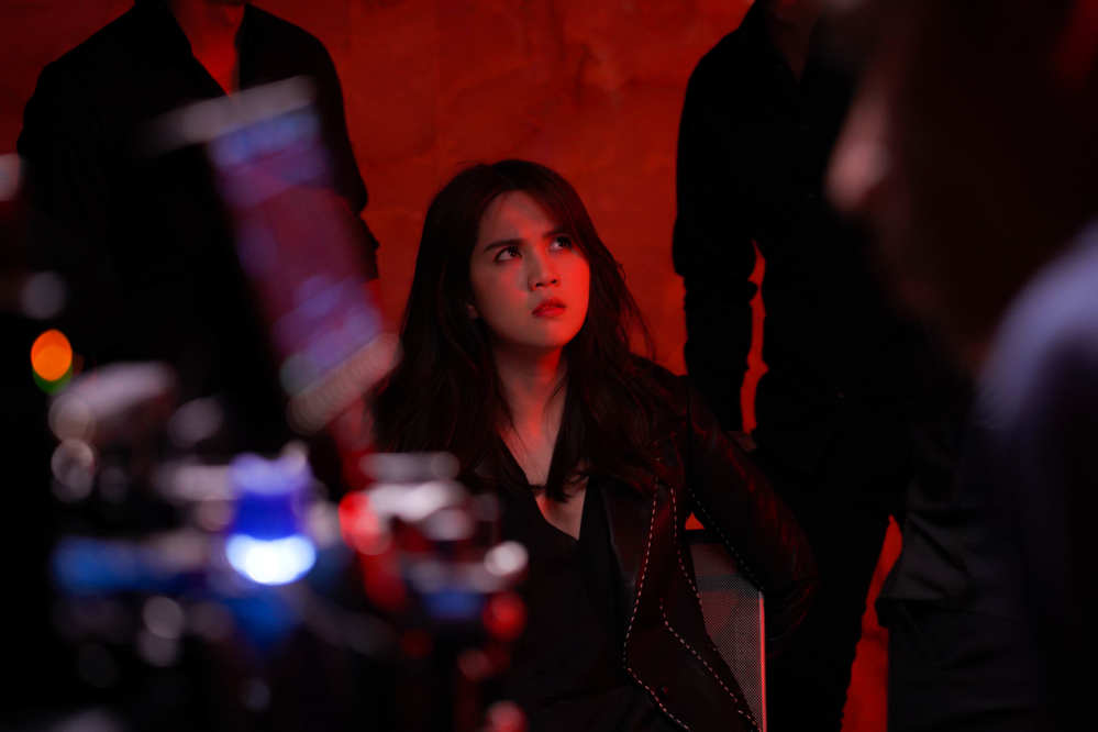 Hậu ồn ào Cannes, Ngọc Trinh tung teaser phim mới bị tát sấp mặt