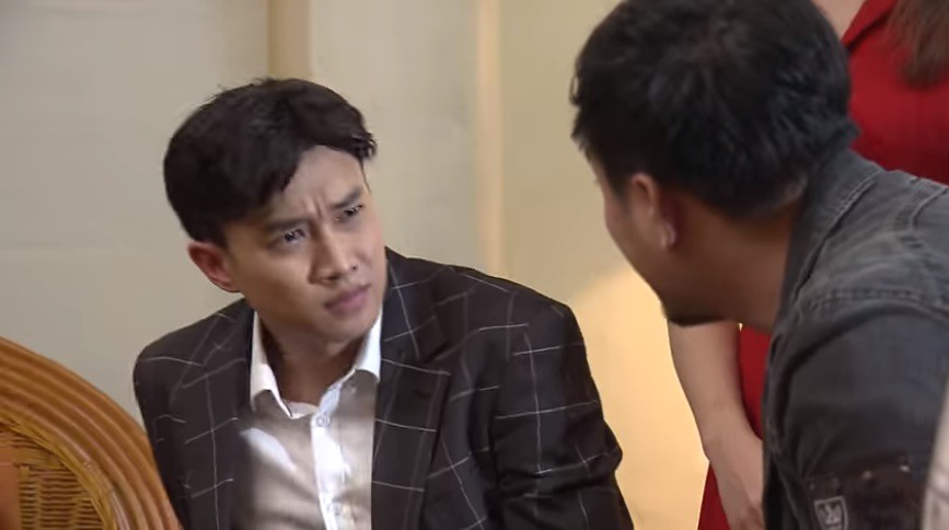 Về nhà đi con tập 33: Mạnh miệng đòi 3 tỷ để diễn vai dâu ngoan, vợ hiền cho Vũ, nhưng vừa nghĩ đến cảnh sống chung với mẹ chồng là Thư đã rợn người