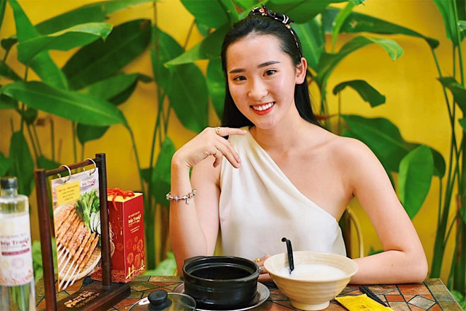 Dàn hot girl Đà Nẵng toàn Á khôi, mẫu ảnh nổi tiếng