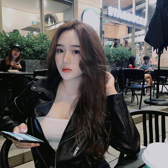 Dàn hot girl Đà Nẵng toàn Á khôi, mẫu ảnh nổi tiếng