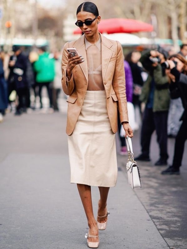 Giày dép mũi vuông bùng nổ hè 2019