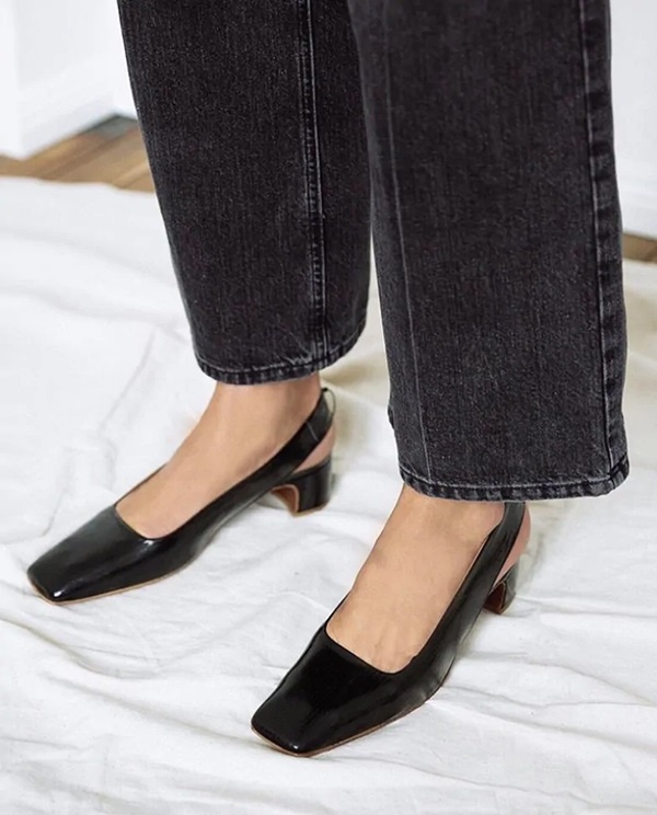 Giày dép mũi vuông bùng nổ hè 2019