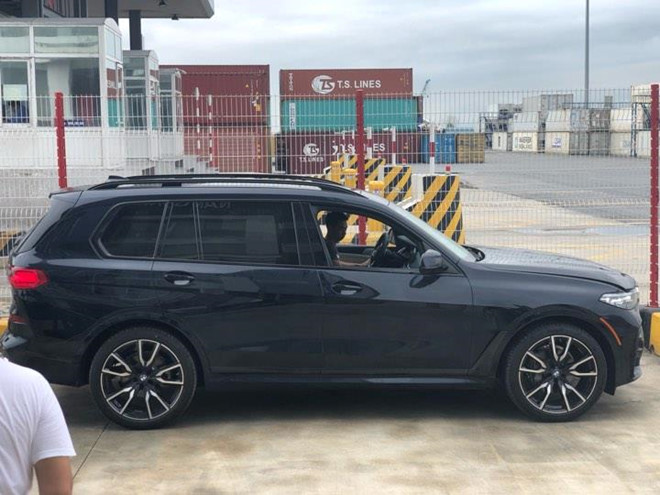 BMW X7 đầu tiên cập bến VN, nhập khẩu tư nhân, giá khoảng 7 tỷ đồng