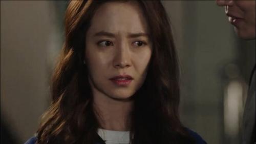 Mê cô tiểu thư nhà giàu, anh gài bẫy đưa tôi lên giường với kẻ khác