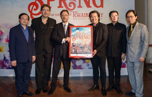 Cuộc sống bình yên nhưng thành công của nhạc sĩ Thanh Bùi sau 6 năm vắng bóng