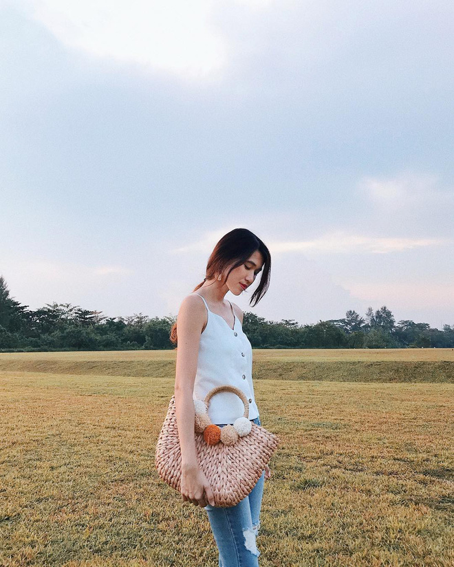 Mùa hè mà thiếu túi cói thì style của bạn cũng giảm đi vài phần thú vị