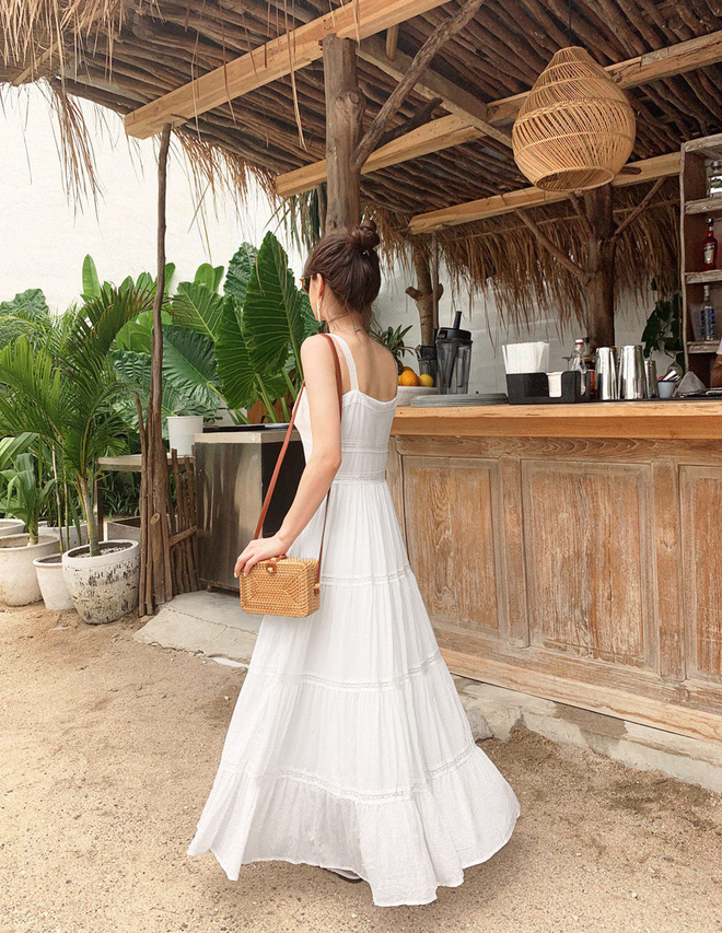 Mùa hè mà thiếu túi cói thì style của bạn cũng giảm đi vài phần thú vị