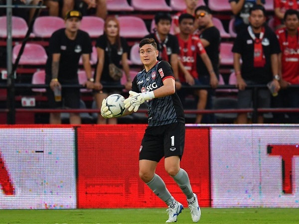 Văn Lâm chơi xuất sắc, Muangthong United đứt chuỗi 8 trận không thắng