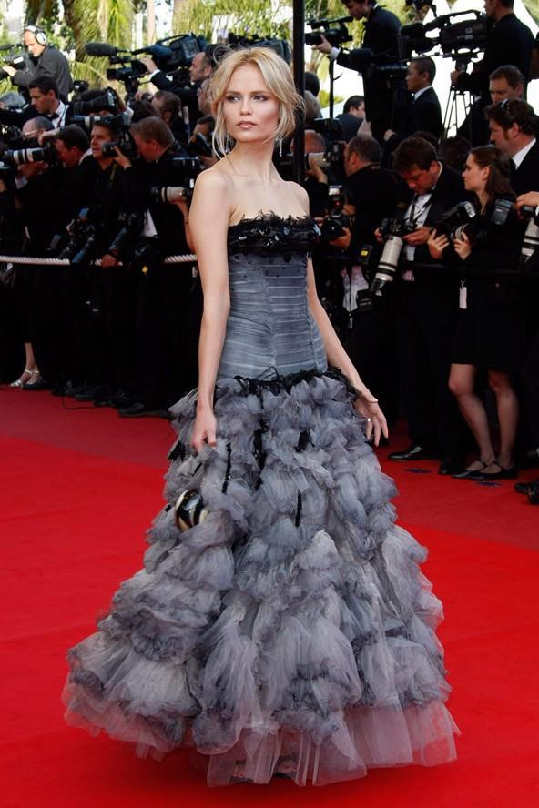 Những thiết kế lộng lẫy, tinh xảo đẹp nhất lịch sử thảm đỏ Cannes