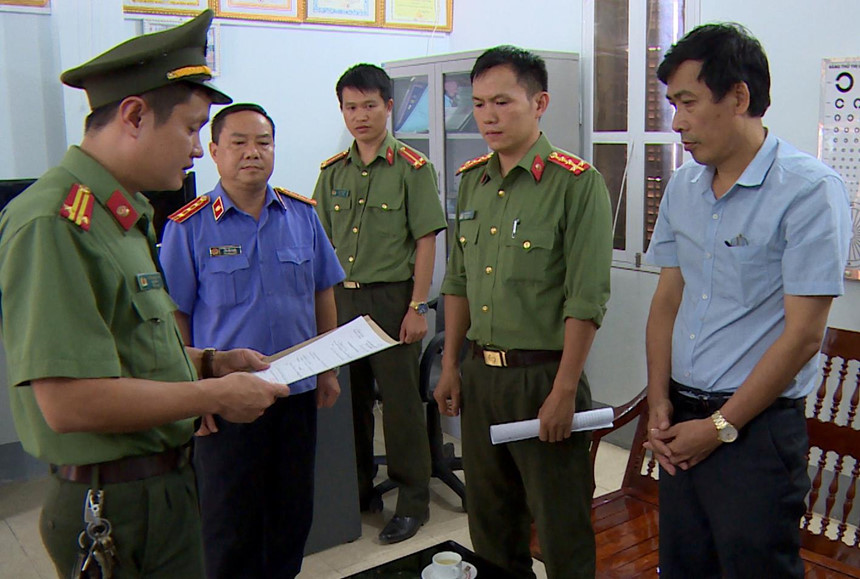 Phó giám đốc Sở GD&ĐT Sơn La khai nâng điểm theo chỉ đạo của sếp