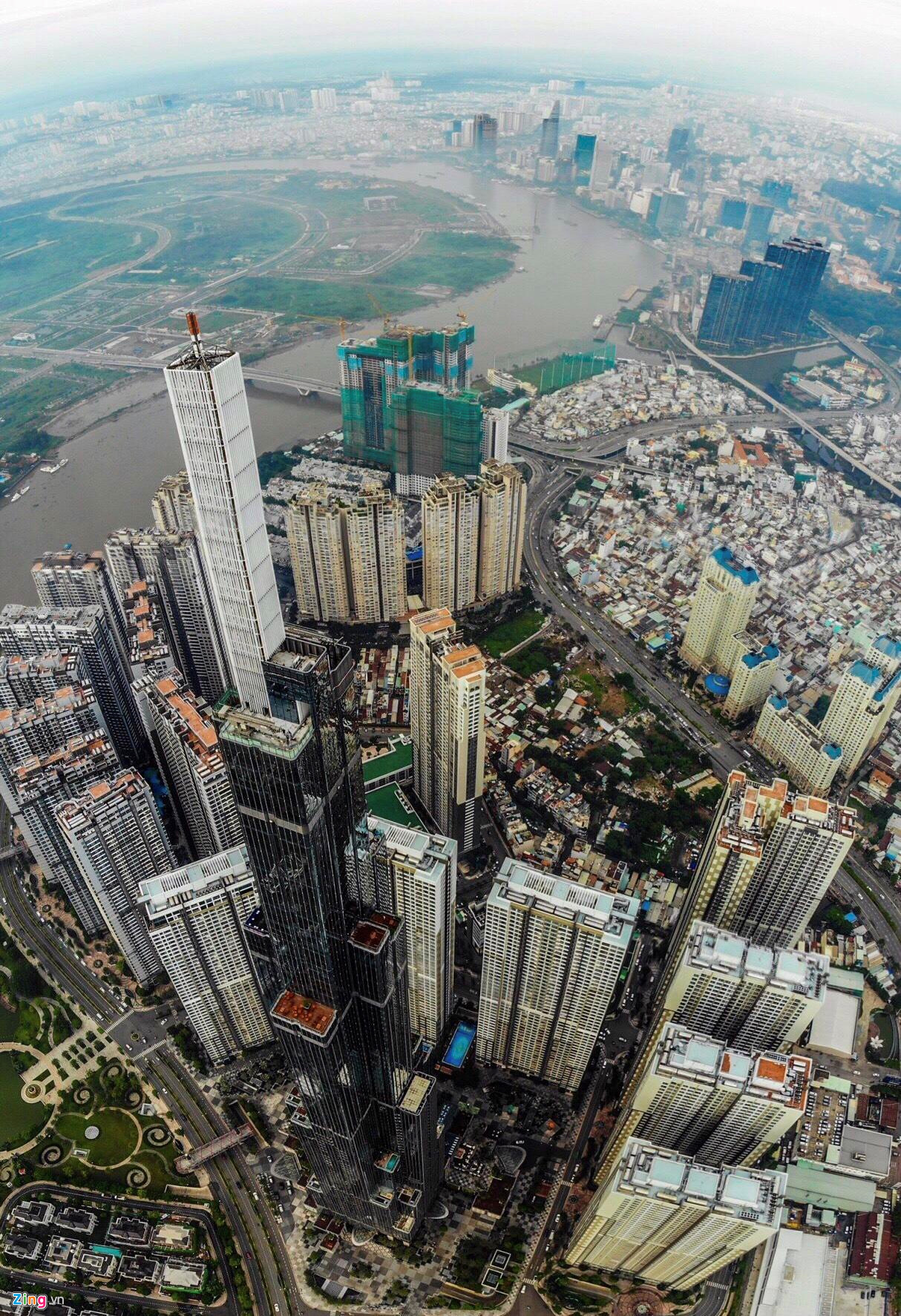 Rừng bê tông tại khu đô thị xa hoa trên đường Nguyễn Hữu Cảnh