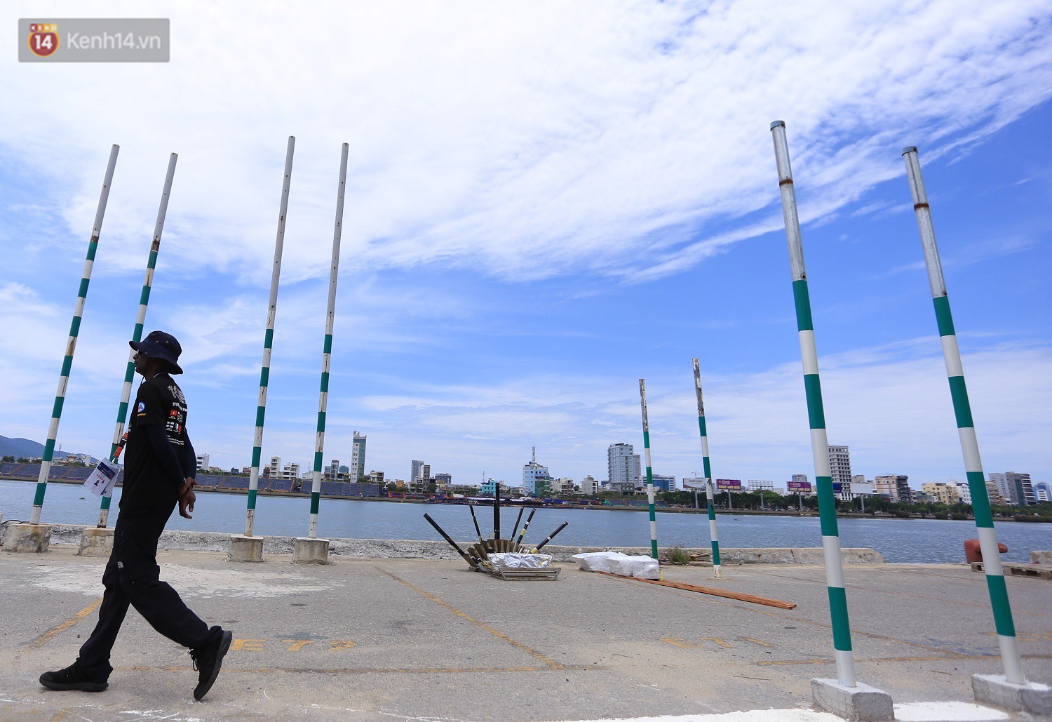 Ảnh: Xâm nhập trận địa pháo hoa khủng trước giờ khai hỏa DIFF 2019 ở Đà Nẵng