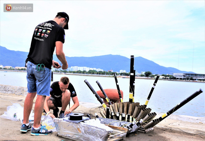 Ảnh: Xâm nhập trận địa pháo hoa khủng trước giờ khai hỏa DIFF 2019 ở Đà Nẵng