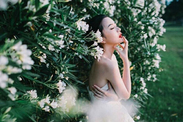 Phụ nữ hiện đại: Không kể khổ với người khác là tự yêu lấy bản thân mình