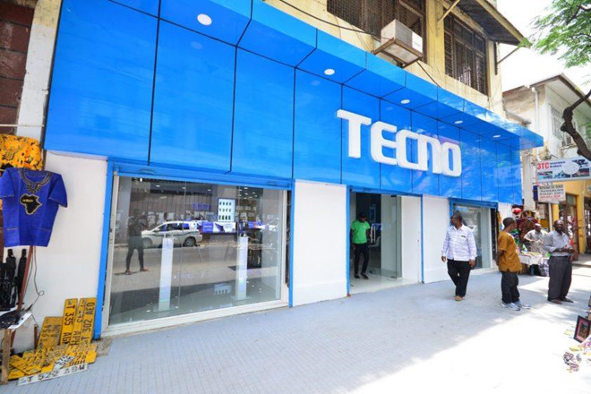 Huawei có 500 bạn đồng hành trong danh sách đen của Mỹ