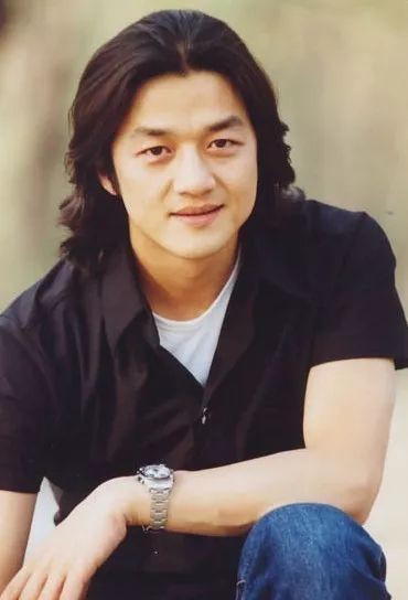 Nhìn lại danh sách tình cũ toàn siêu mẫu, ảnh hậu mới biết Quách Tĩnh Lý Á Bằng cao tay thế nào trên tình trường