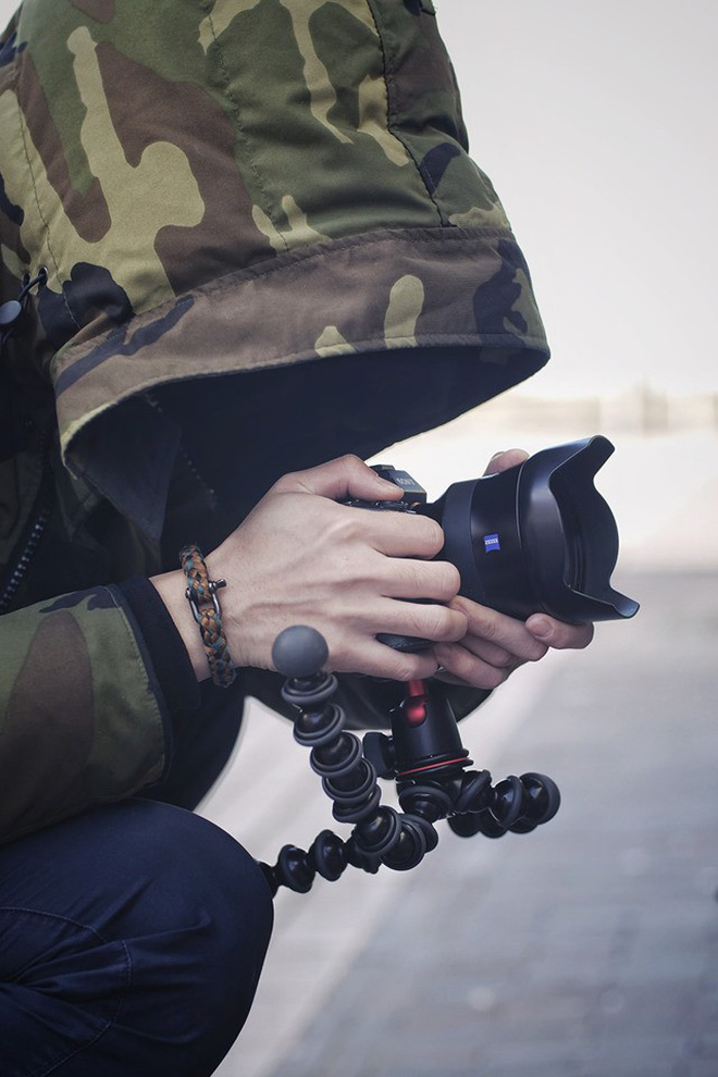 Chàng phi công có sở thích giấu mặt vẫn hút fan rần rần nhờ rất biết cách khoe 1 điểm cực phẩm