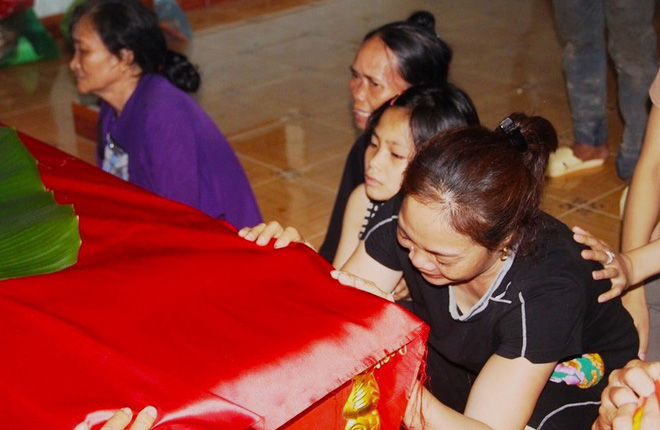 Vụ 5 học sinh đuối nước khi cứu nhau: Nỗi đau xé lòng người ở lại