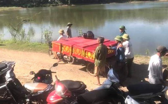 Vụ 5 học sinh đuối nước khi cứu nhau: Nỗi đau xé lòng người ở lại