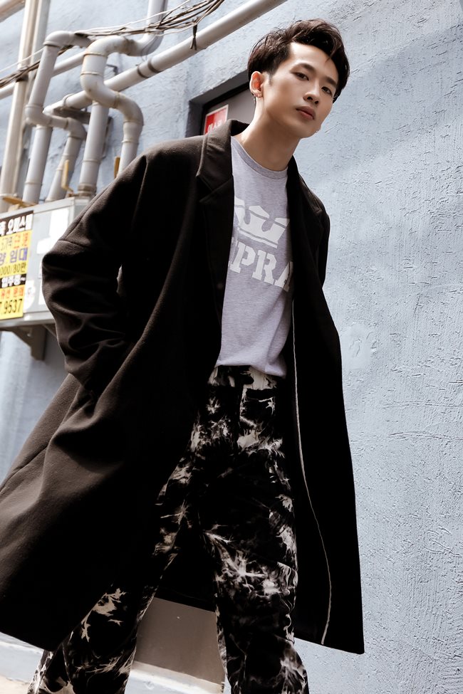 Người tình màn ảnh của Hari Won làm Vlog thời trang cho nam giới