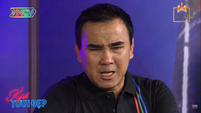 Khán giả bật khóc nghe Quyền Linh kể: Tôi lên Sài Gòn với chiếc nồi rách, phải xin rau, củ cải người ta vứt đi để ăn