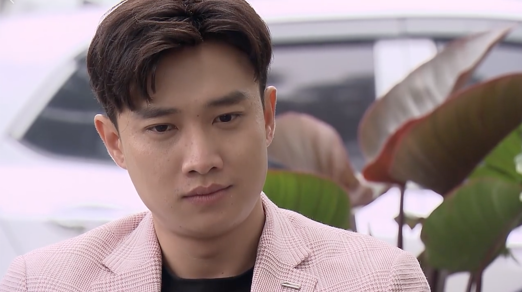 Về nhà đi con tập 35: Chê Thư thảo mai, chỉ biết nịnh nọt bố mẹ chồng nhưng Vũ mới là người bị mắng cho tỉnh thế này đây