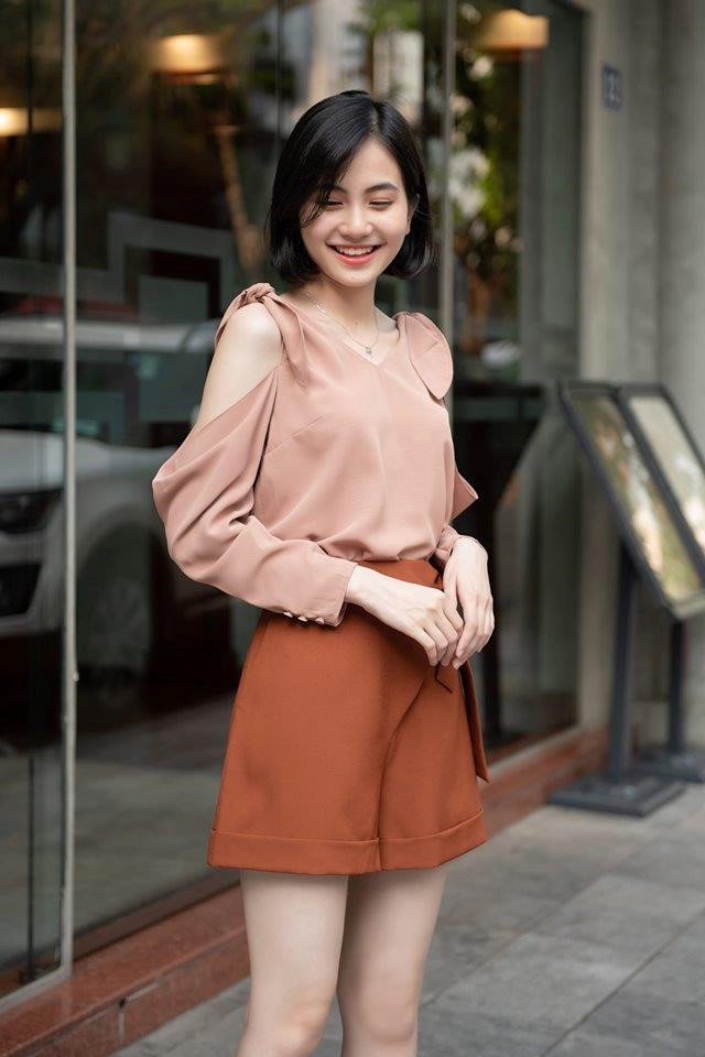 Hot girl ảnh thẻ trường Y: Mình tự chấm bản thân được 5 điểm thôi