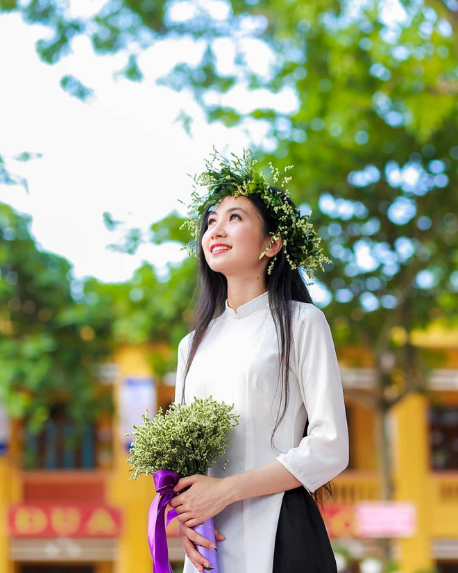 Hot girl ảnh thẻ trường Y: Mình tự chấm bản thân được 5 điểm thôi