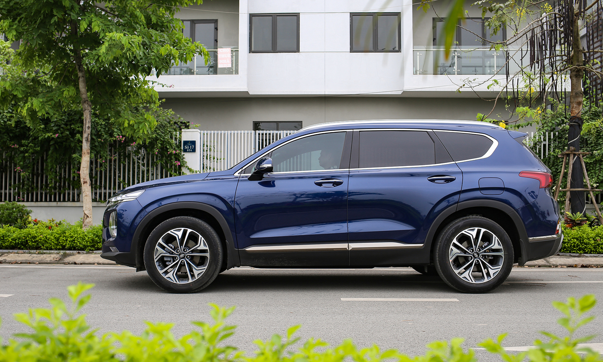 Santa Fe 2019 - SUV 7 chỗ phù hợp gia đình thành thị