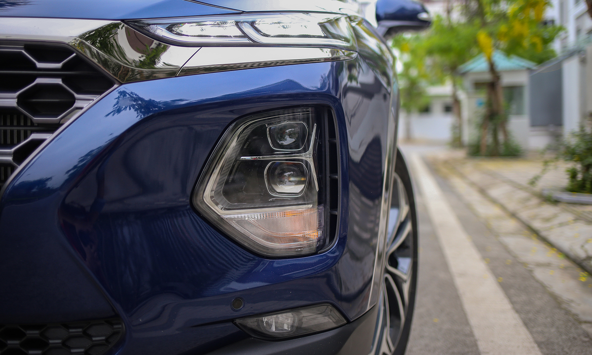 Santa Fe 2019 - SUV 7 chỗ phù hợp gia đình thành thị