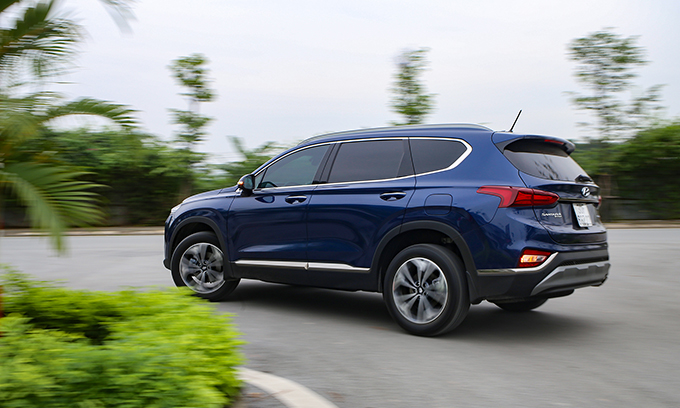 Santa Fe 2019 - SUV 7 chỗ phù hợp gia đình thành thị