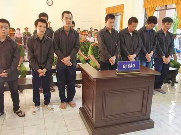 Nhóm truy sát người đẫm máu giữa biển khơi lãnh án