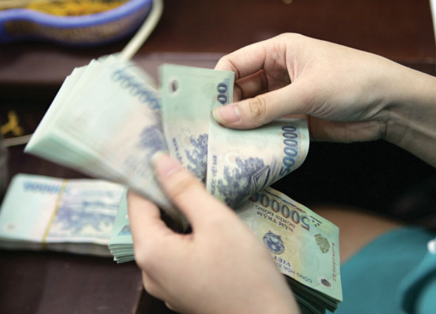 Vợ tiêu tiền không rõ nguồn gốc do chồng đưa sẽ là rửa tiền