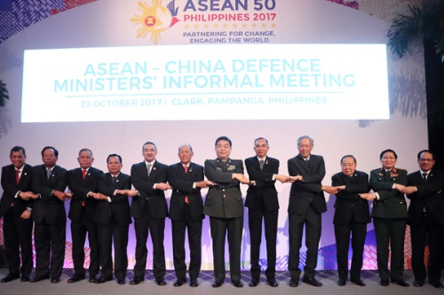 ASEAN - Trung Quốc tính diễn tập hải quân chung