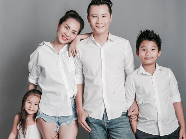 Hoàng Bách nhắn đến vợ: Trái tim chỉ đập khác khi ở bên em